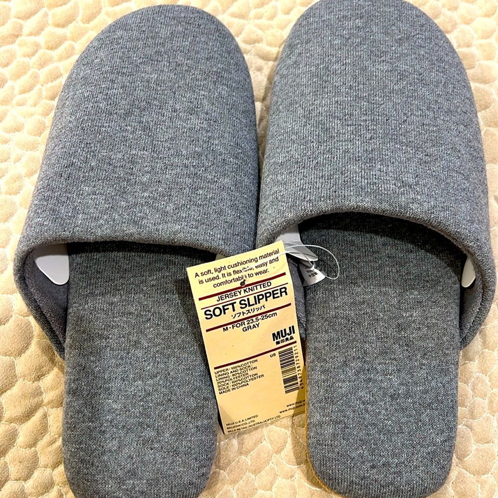 MUJI SLIPPER